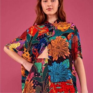 FARM Rio Flowered Leopards Button-Front Short Sleeve Collared Shirt
